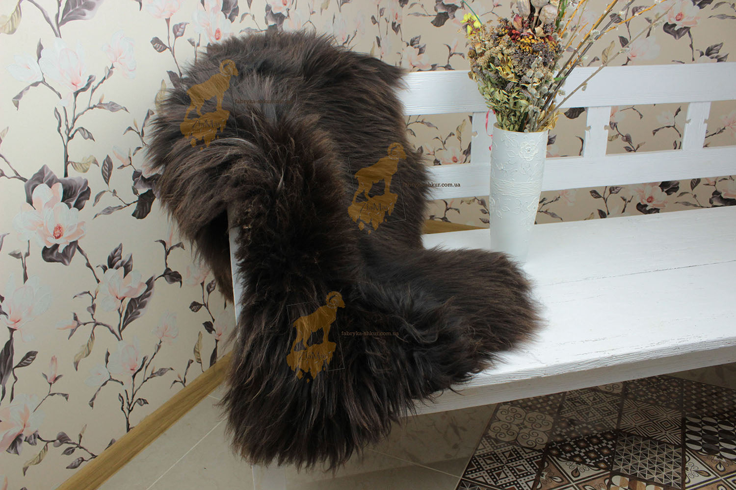 Natural Dark Brown Sheepskin 110×65 cm – Long Wool Rug