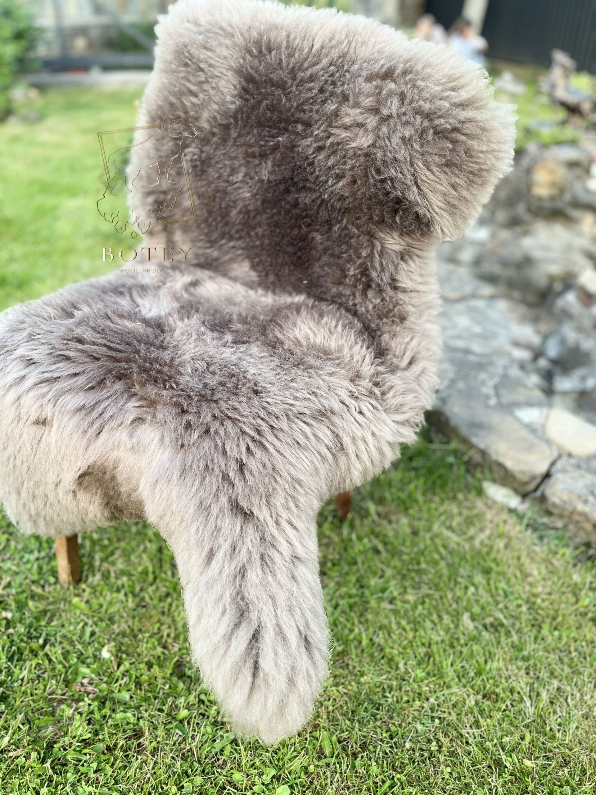 Cappuccino Sheepskin 110×60 cm – Natural Wool Rug