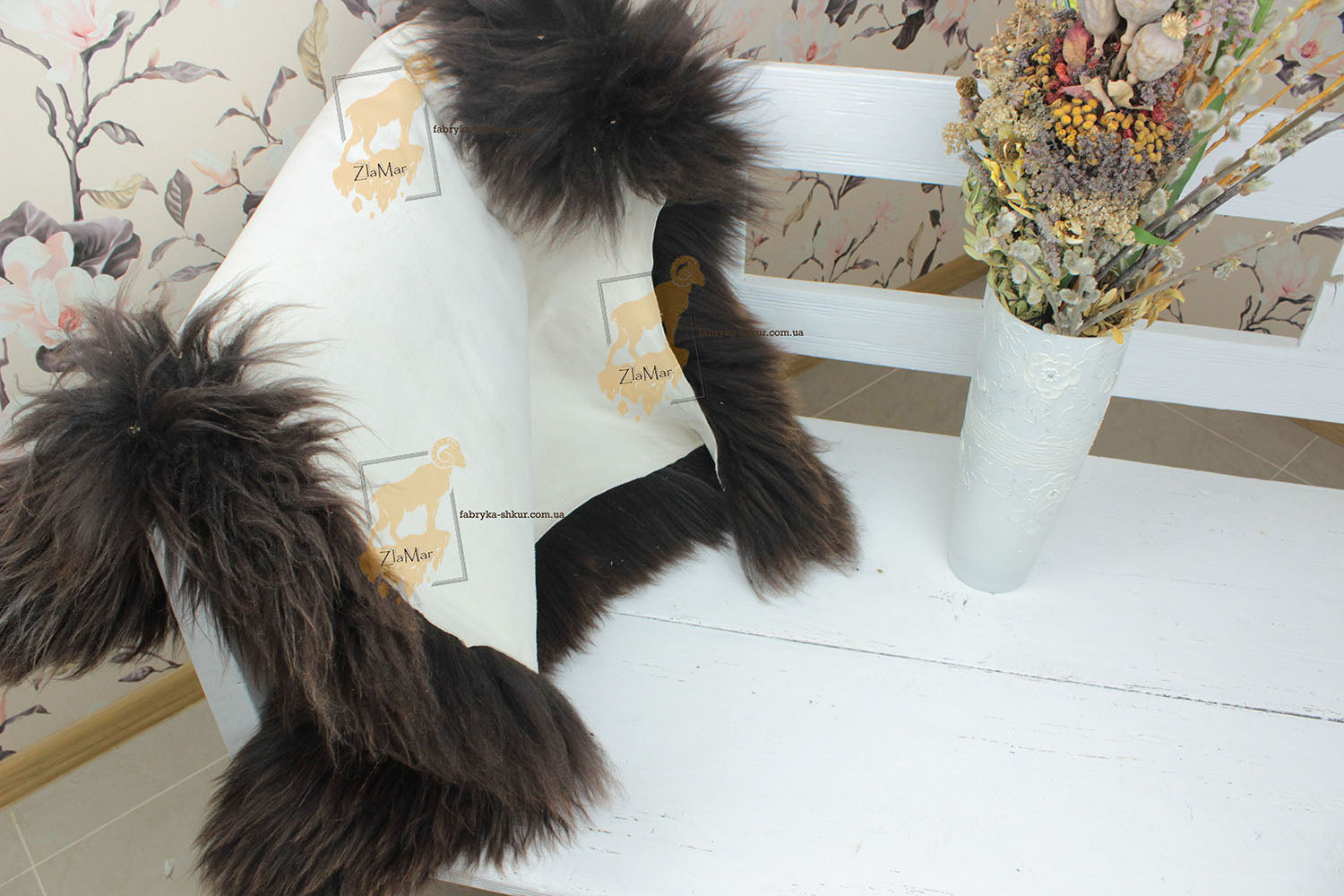 Natural Dark Brown Sheepskin 110×65 cm – Long Wool Rug