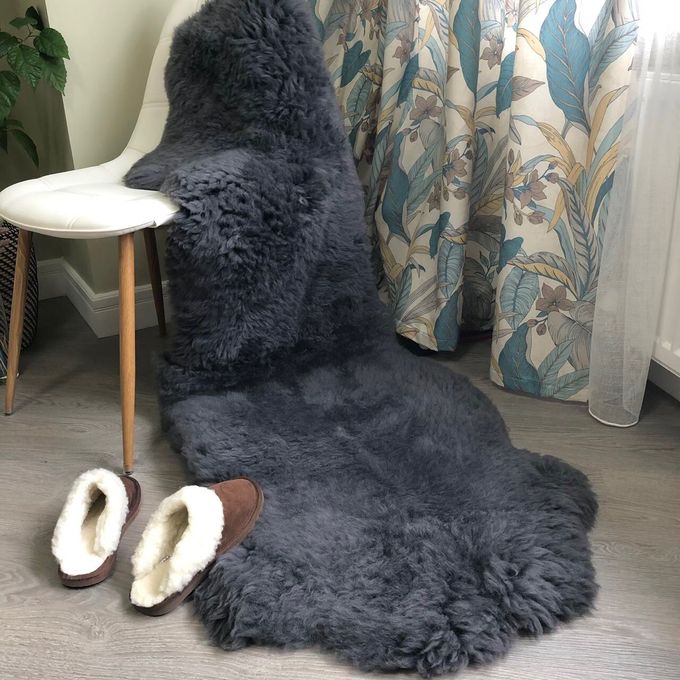 Grey Sheepskin Rug (200×70 cm) – Natural Fur Carpet