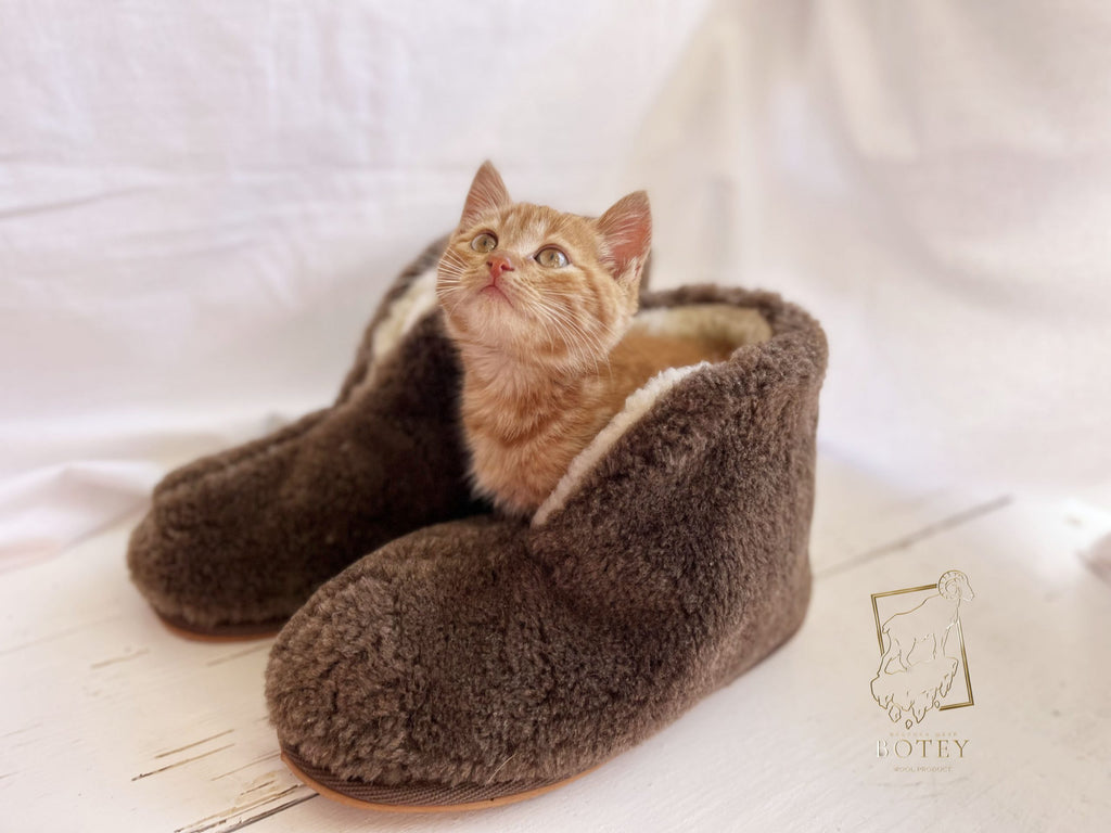 High Sheepskin Slippers Brown – Warm Natural Wool Home Boots