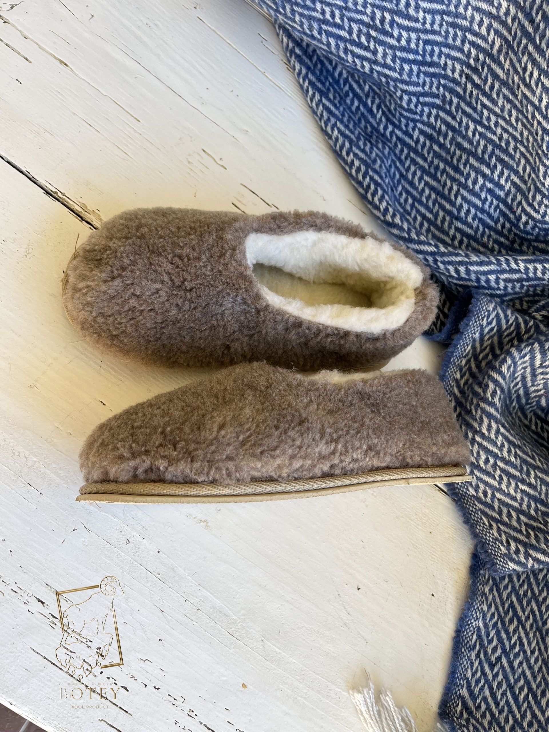 Women’s Sheepskin Slippers Coffee – Soft Natural Wool Home Shoes (Sizes 36–41)