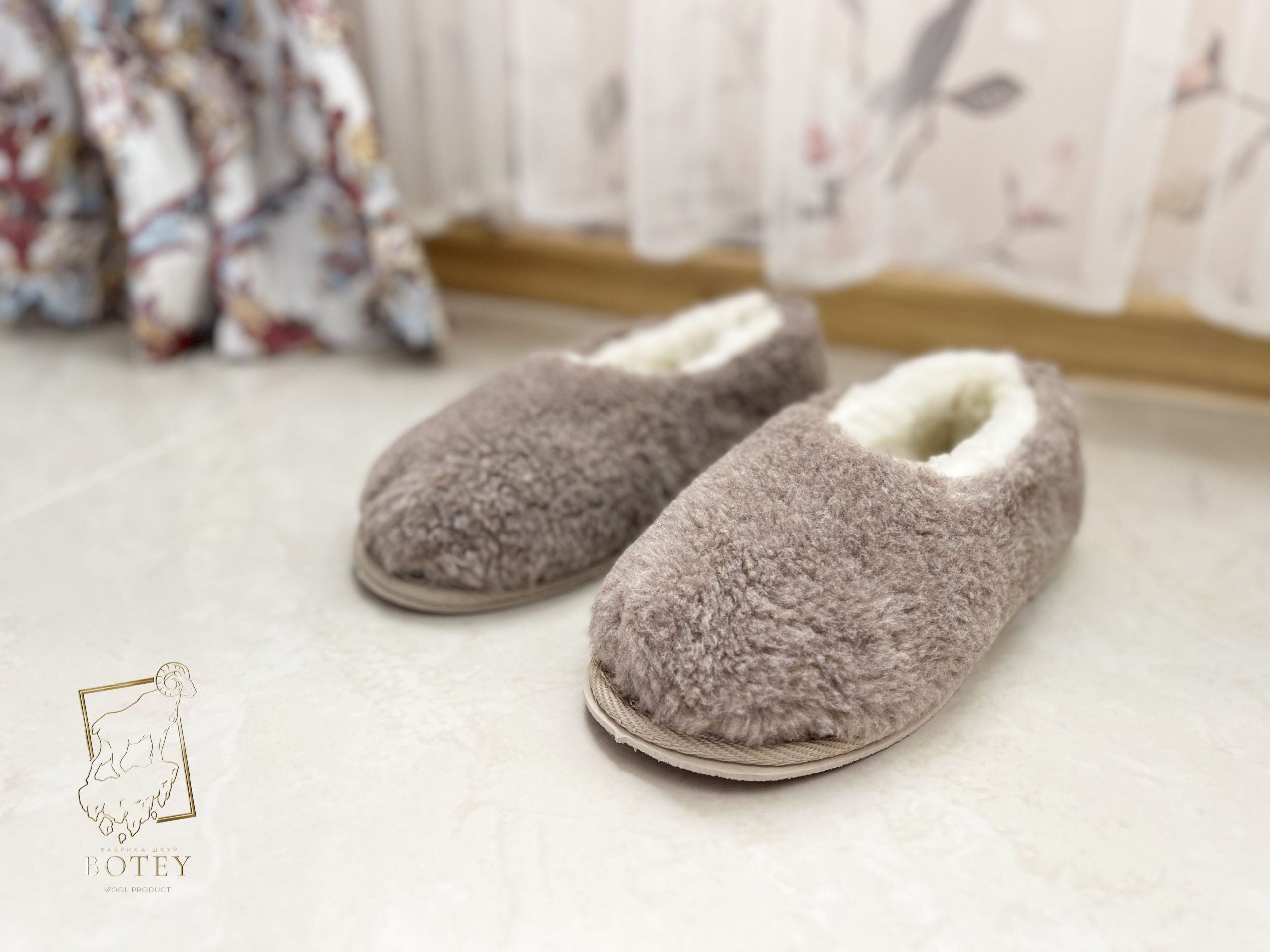 Women’s Sheepskin Slippers Coffee – Soft Natural Wool Home Shoes (Sizes 36–41)
