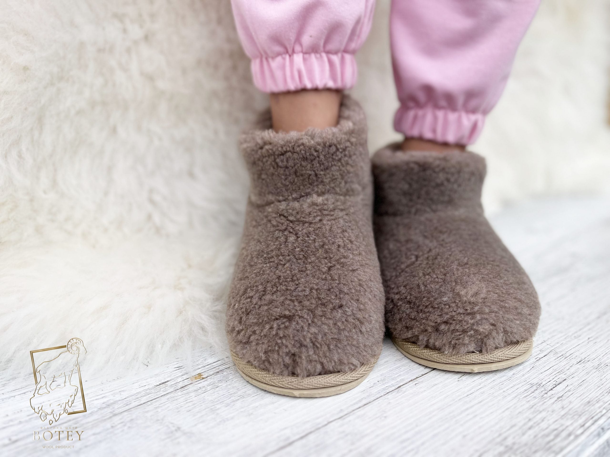 Women’s Sheepskin Ugg Slippers Coffee – Warm Natural Wool Home Boots (Sizes 36–41)