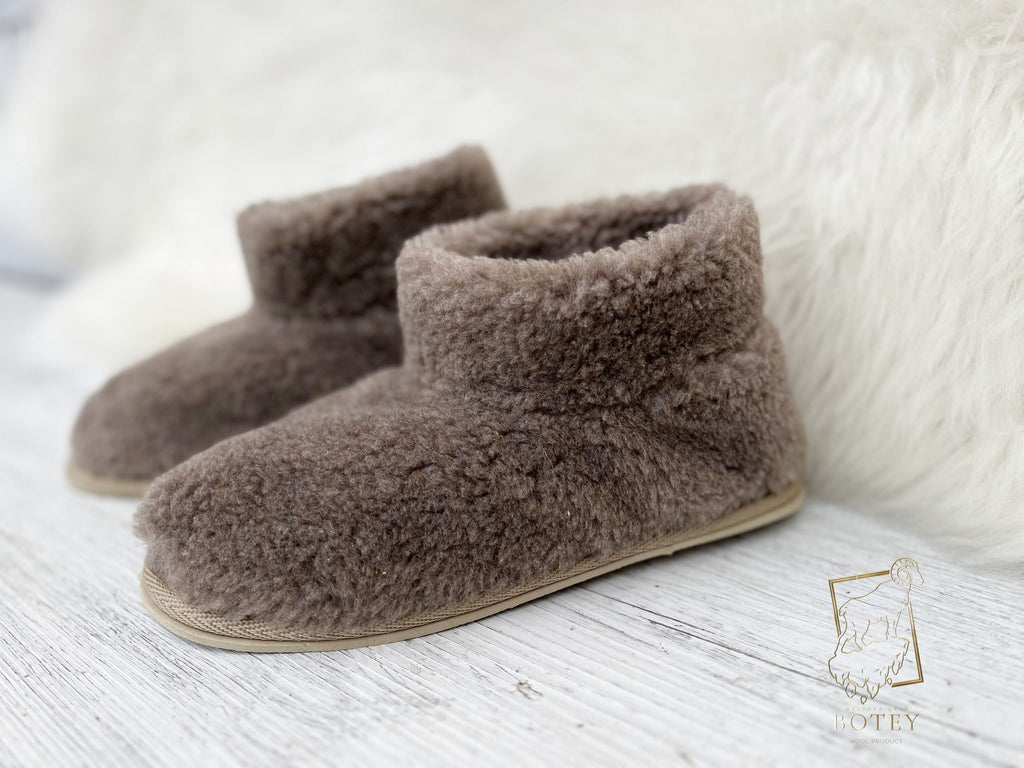 Women’s Sheepskin Ugg Slippers Coffee – Warm Natural Wool Home Boots (Sizes 36–41)